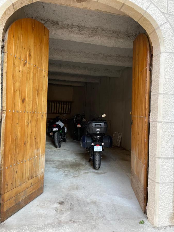 Suite Royale Maison De L'Eglise Du Couvent Narbonne Bagian luar foto